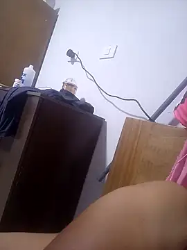 Snapshot of Elpeque_x40 chatting on January 2025 02:25:01 AM Elpeque x40 online show from January 2025 02:25:01 AM