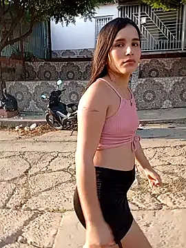 the queen of street online show from January 2025 09:46:02 PM