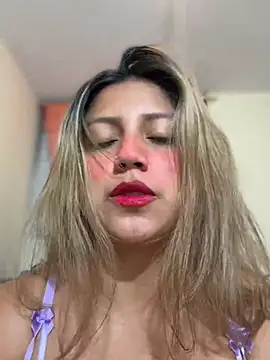 Snapshot of Adrianisx chatting on April 2026 04:21:02 AM Adrianisx online show from April 2026 04:21:02 AM