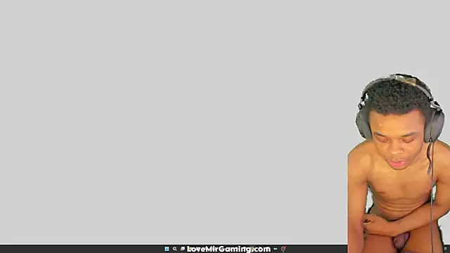 Snapshot of lovemirgaming chatting on March 2026 10:09:01 PM lovemirgaming online show from March 2026 10:09:01 PM