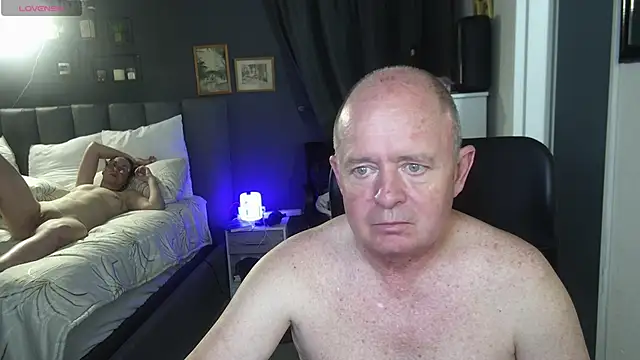 boeslaboes1 online show from November 2025 05:23:01 PM