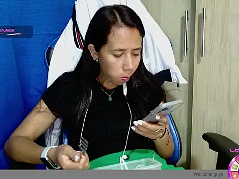 Danielagomez33 online show from March 2026 01:21:02 AM