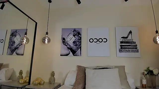 Snapshot of Blue_Angell chatting on October 2025 01:01:02 AM Blue Angell online show from October 2025 01:01:02 AM