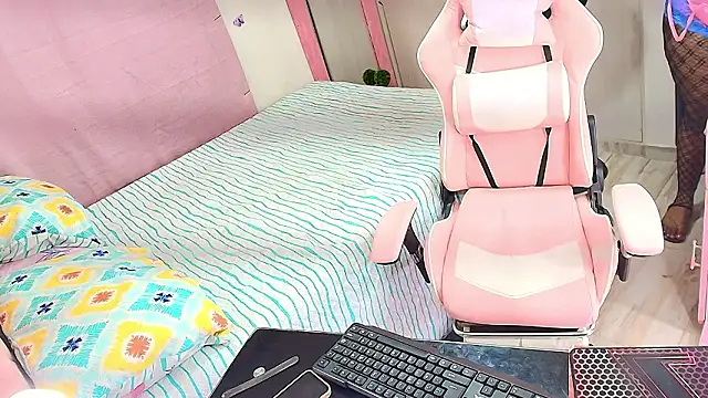 Snapshot of kimberly_bellu chatting on March 2026 03:10:01 AM kimberly bellu online show from March 2026 03:10:01 AM