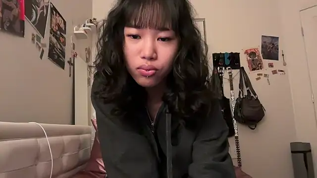 Snapshot of donna_creamteam chatting on January 2025 10:44:01 PM donna creamteam online show from January 2025 10:44:01 PM