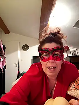 sweetinside  online show from January 2026 08:00:01 PM