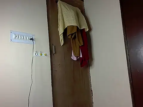 Snapshot of karishma_kappur chatting on February 2025 08:05:02 PM karishma kappur online show from February 2025 08:05:02 PM