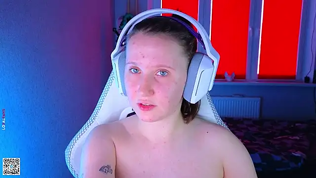 mon lola online show from September 2025 01:23:01 PM