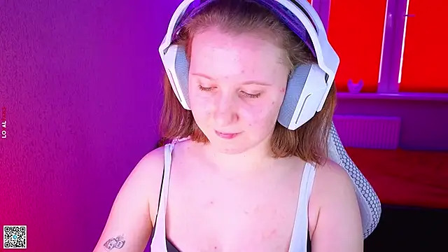 mon lola online show from November 2025 07:08:01 AM