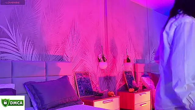 Snapshot of Emma_plux chatting on November 2025 08:06:01 AM Emma plux online show from November 2025 08:06:01 AM