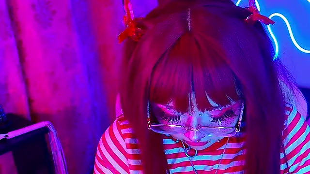 LaytonBox online show from February 2025 06:32:02 AM