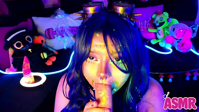 LaytonBox online show from October 2025 02:24:01 PM