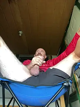 Snapshot of 32XRedBeard chatting on October 2025 12:56:02 PM 32XRedBeard online show from October 2025 12:56:02 PM