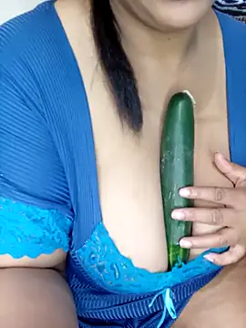 Snapshot of Samara-Bella chatting on September 2025 07:18:02 AM Samara-Bella online show from September 2025 07:18:02 AM