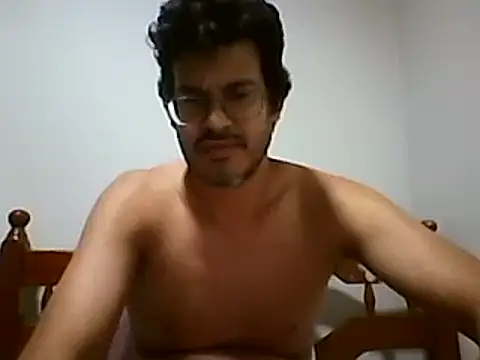 Snapshot of AgneloFly chatting on January 2025 03:15:01 AM AgneloFly online show from January 2025 03:15:01 AM