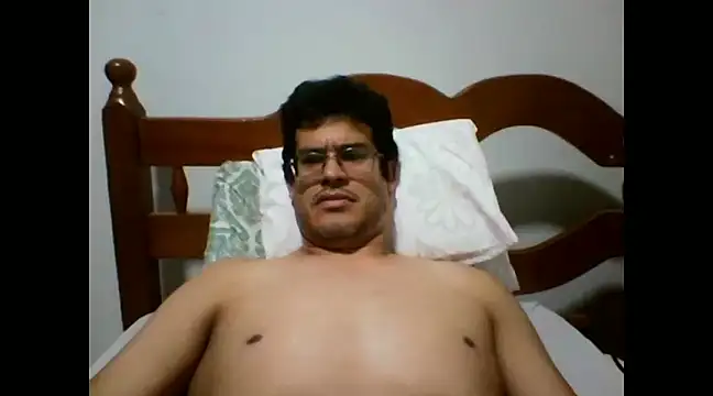 Snapshot of AgneloFly chatting on March 2025 02:48:01 AM AgneloFly online show from March 2025 02:48:01 AM