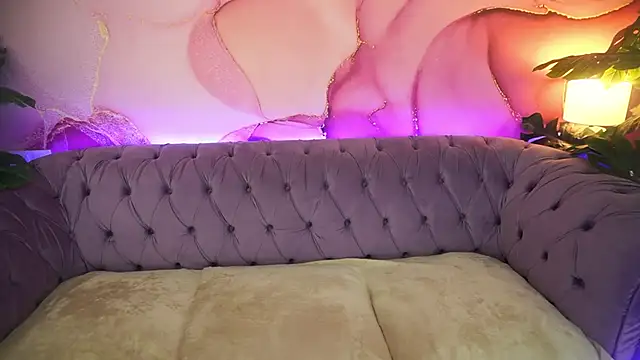 ArielGemme online show from November 2025 01:51:01 PM