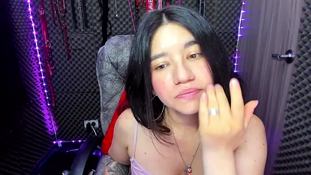 Snapshot of lilihot_ chatting on February 2025 04:00:02 PM lilihot online show from February 2025 04:00:02 PM