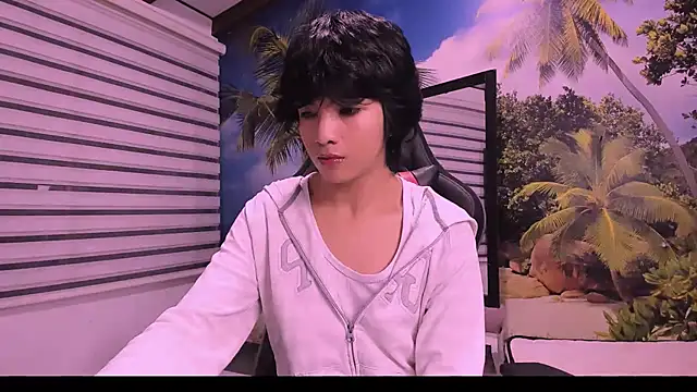 Snapshot of AllanYong18 chatting on February 2025 12:47:02 AM AllanYong18 online show from February 2025 12:47:02 AM