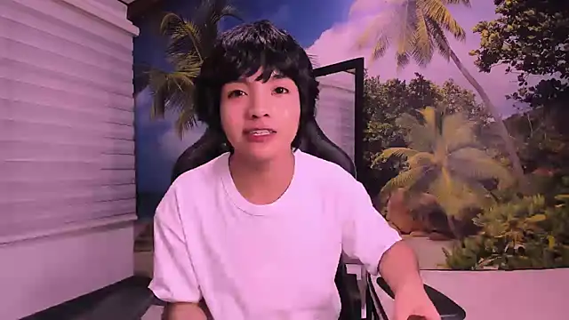 Snapshot of AllanYong18 chatting on February 2025 07:56:02 AM AllanYong18 online show from February 2025 07:56:02 AM