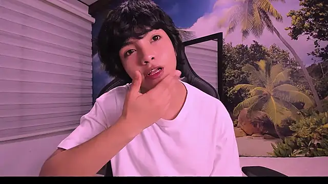 Snapshot of AllanYong18 chatting on February 2025 04:36:02 AM AllanYong18 online show from February 2025 04:36:02 AM