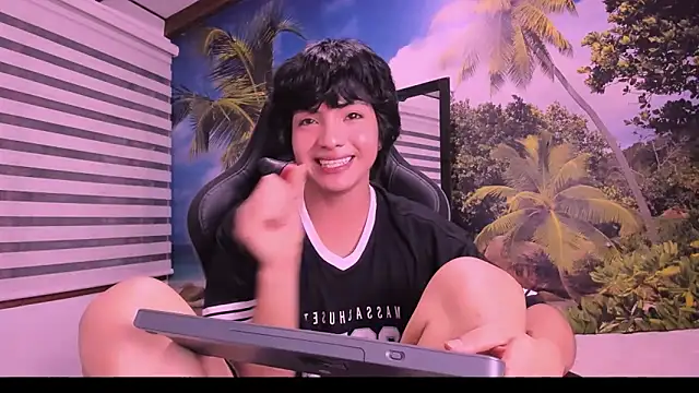 Snapshot of AllanYong18 chatting on February 2025 05:47:02 AM AllanYong18 online show from February 2025 05:47:02 AM