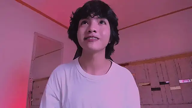 Snapshot of AllanYong18 chatting on March 2025 04:27:01 AM AllanYong18 online show from March 2025 04:27:01 AM