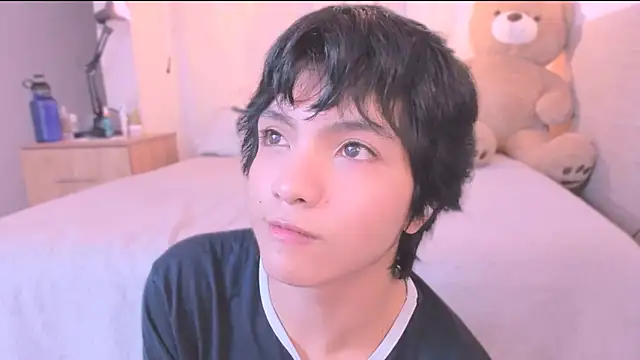 Snapshot of AllanYong18 chatting on September 2025 07:43:01 AM AllanYong18 online show from September 2025 07:43:01 AM