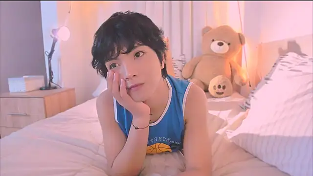 Snapshot of AllanYong18 chatting on November 2025 07:19:01 AM AllanYong18 online show from November 2025 07:19:01 AM