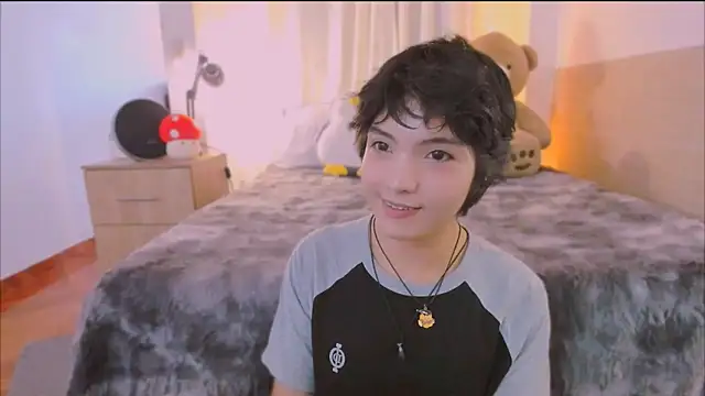 AllanYong18 online show from March 2026 08:04:02 PM