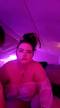 Snapshot of LitHippieBaby420 chatting on January 2025 01:58:01 AM LitHippieBaby420 online show from January 2025 01:58:01 AM