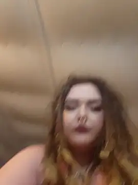 Snapshot of LitHippieBaby420 chatting on January 2025 12:57:01 AM LitHippieBaby420 online show from January 2025 12:57:01 AM