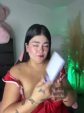 Snapshot of karla_hotgirl chatting on June 2026 01:05:01 AM karla hotgirl online show from June 2026 01:05:01 AM