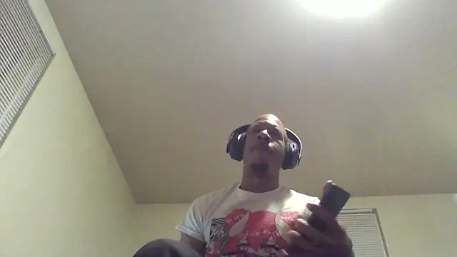 Snapshot of MrDaddyBbSnake chatting on September 2025 03:28:01 AM MrDaddyBbSnake online show from September 2025 03:28:01 AM