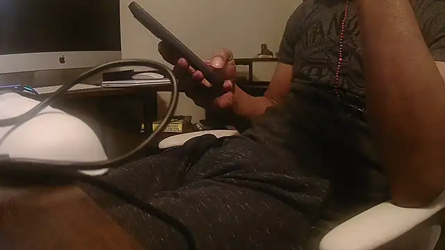 Snapshot of MrDaddyBbSnake chatting on March 2026 01:00:01 AM MrDaddyBbSnake online show from March 2026 01:00:01 AM