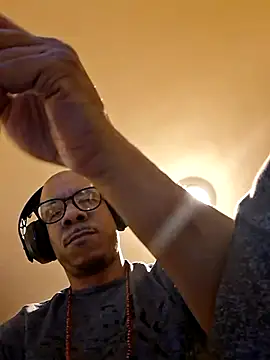 Snapshot of MrDaddyBbSnake chatting on March 2026 04:51:01 AM MrDaddyBbSnake online show from March 2026 04:51:01 AM