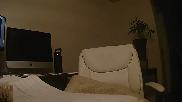 Snapshot of MrDaddyBbSnake chatting on April 2026 01:41:02 AM MrDaddyBbSnake online show from April 2026 01:41:02 AM