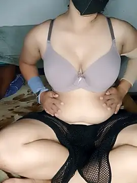 Queen princes online show from November 2025 06:48:01 AM