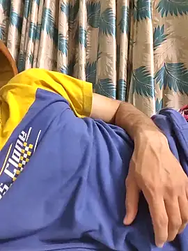 Snapshot of TOPMOON001 chatting on March 2026 06:56:01 PM TOPMOON001 online show from March 2026 06:56:01 PM