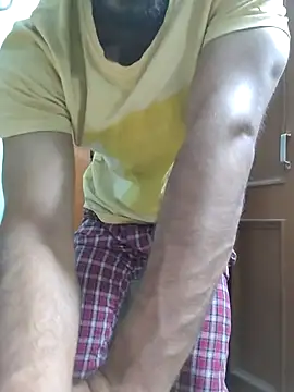 Snapshot of TOPMOON001 chatting on April 2026 07:48:01 PM TOPMOON001 online show from April 2026 07:48:01 PM