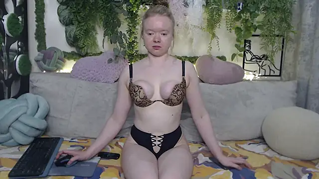 Snapshot of scyrim2 chatting on February 2025 01:19:02 PM scyrim2 online show from February 2025 01:19:02 PM