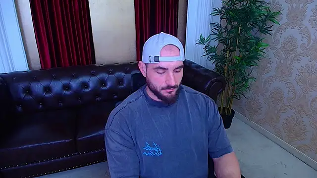 Snapshot of AdamJamesonn chatting on November 2025 06:14:02 AM AdamJamesonn online show from November 2025 06:14:02 AM