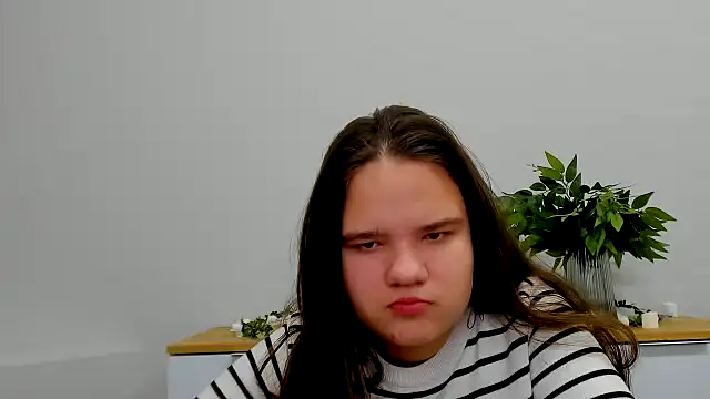 AdeleCruz online show from February 2025 08:24:01 AM