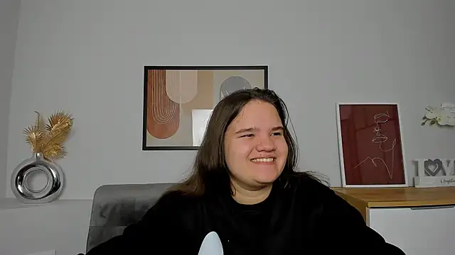 AdeleCruz online show from March 2025 01:20:01 PM