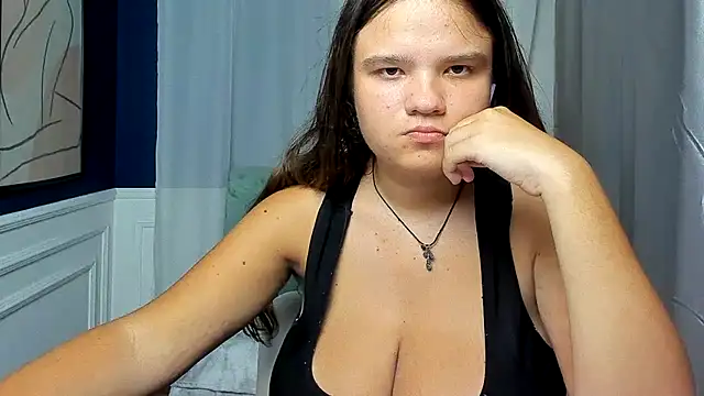 AdeleCruz online show from July 2026 12:07:02 PM