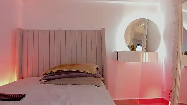 Snapshot of Karla_Hudsson chatting on April 2026 01:00:02 PM Karla Hudsson online show from April 2026 01:00:02 PM