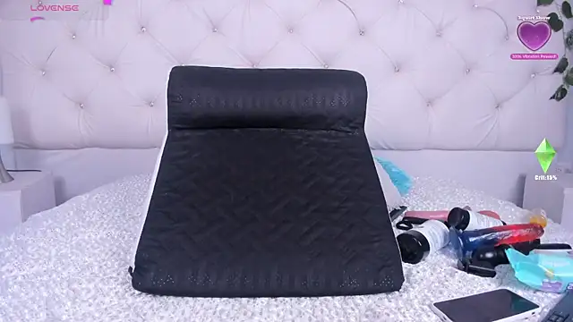 Snapshot of kathy_bakerr chatting on February 2025 01:56:02 PM kathy bakerr online show from February 2025 01:56:02 PM