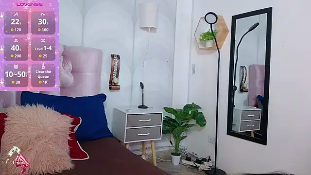 Snapshot of madison_oli chatting on October 2025 04:41:02 PM madison oli online show from October 2025 04:41:02 PM