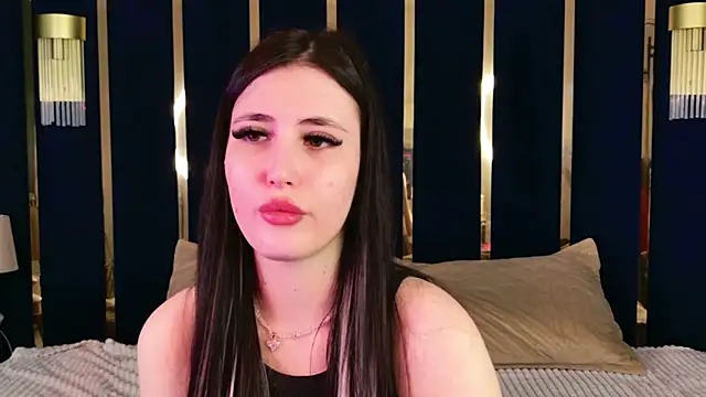 Snapshot of EmmaLawrens chatting on March 2026 11:10:01 AM EmmaLawrens online show from March 2026 11:10:01 AM