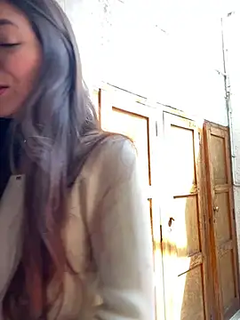Snapshot of Aleska_Miami chatting on May 2026 02:22:02 PM Aleska Miami online show from May 2026 02:22:02 PM